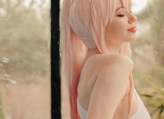 Alina Becker的写真剧场:你没见过的剧情大揭秘,快来分享我的尴尬时刻!