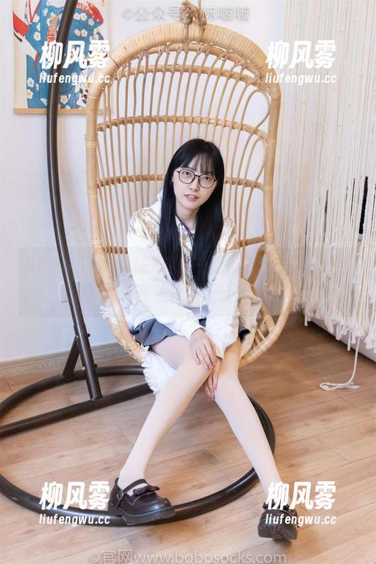 BoBoSocks袜啵啵 - 无敌甜甜圈和她的运动鞋：在线高清记录了什么！