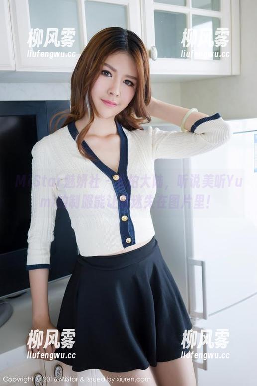 MiStar魅妍社 - 私拍大陆，听说美昕Yumi的制服能让你迷失在图片里！