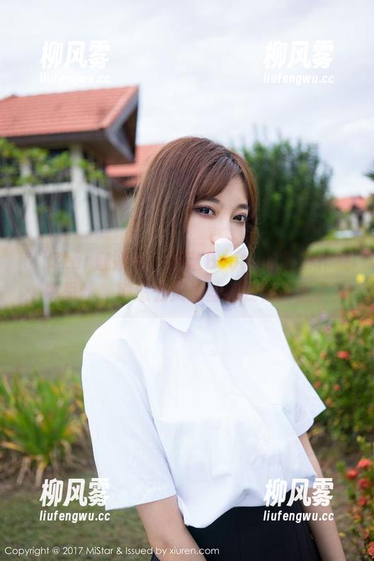 MiStar魅妍社 - 芝芝Booty的最新作品：裤里丝，她怎么又把丝绑在裤子里了？