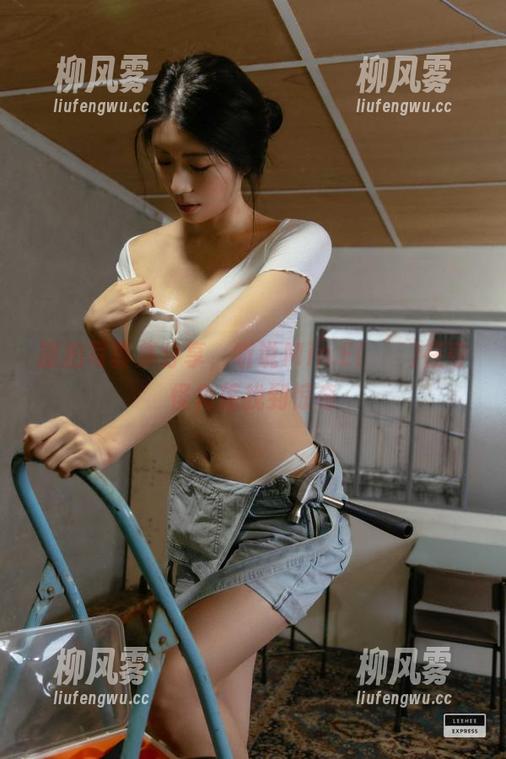 旅拍写真集分享，听说Min.E(민이)在奇怪角落找到惊奇