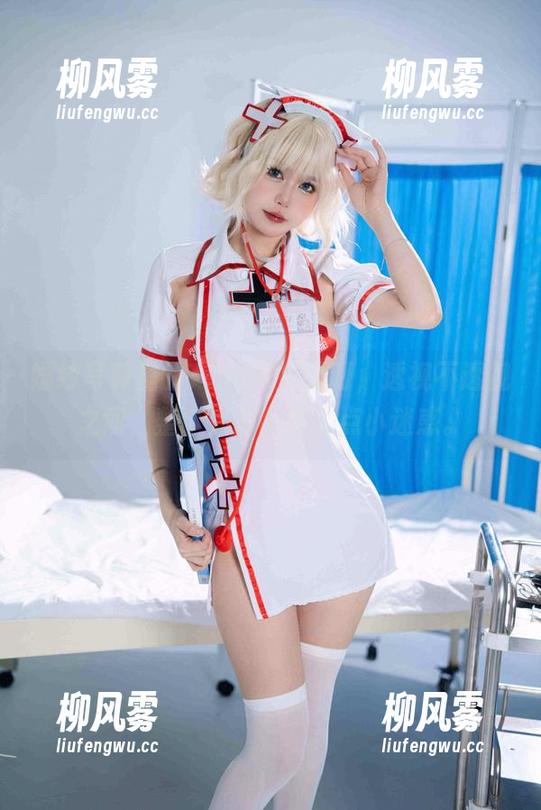 婚纱写真里的Tina很妖孽呀，透视不透视之间，整个人都散发了点小迷惑。