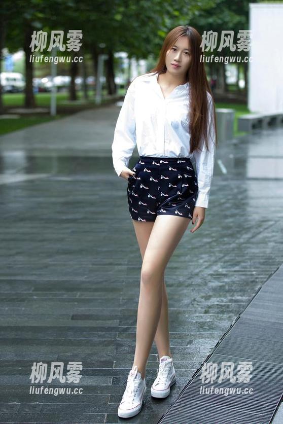TuiGirl推女郎 - 形成一道风景线的赵惟依美足原图，大概是上天对我眼睛的特殊眷顾吧！