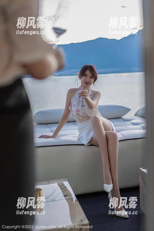 Xiuren秀人网 - 那双马尾，周波儿带来的精选套图里如何撩动你的思绪？