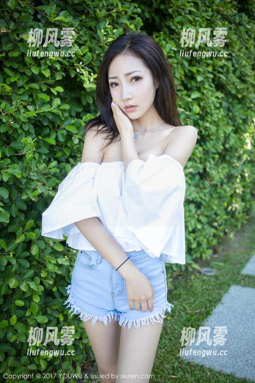 YouMi尤蜜荟 - 白丝之下的Carol周妍希，高清资源果然是“看一眼就忘不了”的魔力！