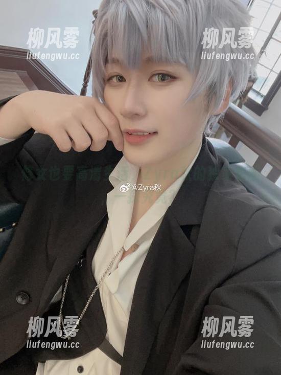 修女也要高清生活，Zyra秋的独家套图，一探究竟？