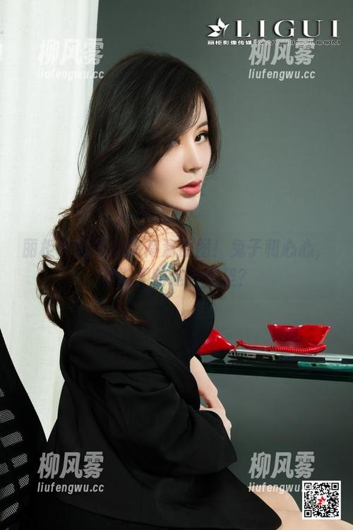 丽柜 - 就是这张高清原图！兔子和心心，你能相信这种默契？