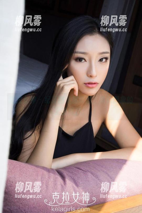 克拉女神 - 纪轩的私房原图，难以想象的足部炫技。