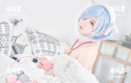 看吧，名赖弥七的少女写真，真是人见人爱的样子