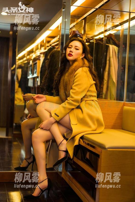 头条女神 - Coco新作：高清油画小美女，完美示范了亲家母真有这样的审美吗！
