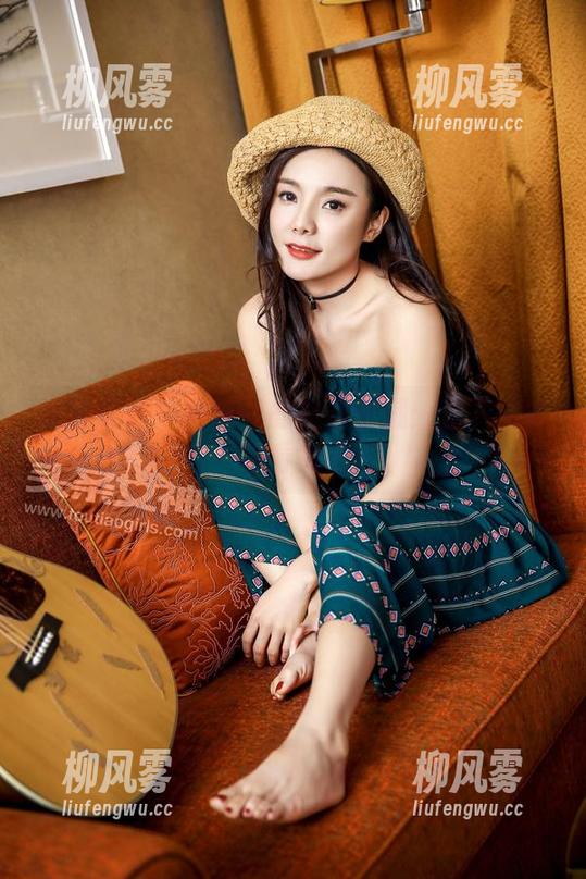头条女神 - 高韩菲的肉丝收藏：这下图库有看头了