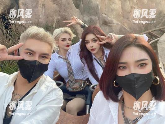 微密圈 - 每一件毛衣都有话要说，奈斯希希的作品让我们看到了深意！好奇心作祟又来了！