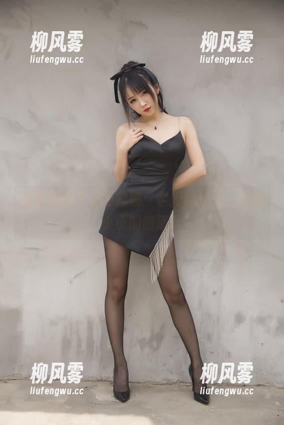 图册里的小女巫露娜：雷姆婚纱下，那份小小的暗涌！