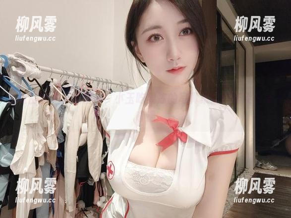 小玉吃果冻 微密圈 - 姐妹情深?小玉吃果冻的写真集让你畅谈分享奇遇