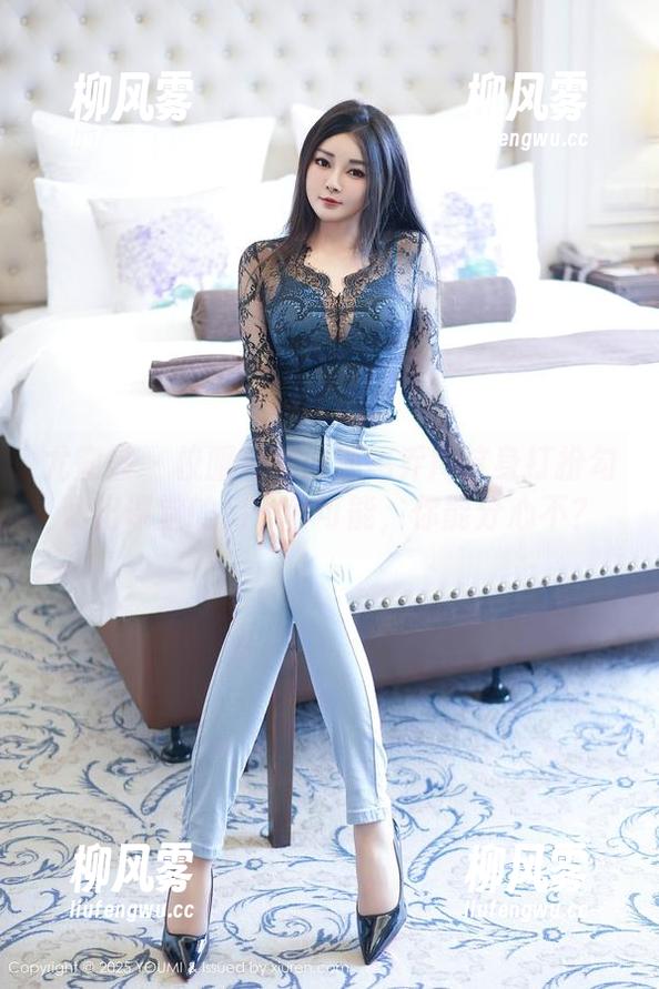 尤蜜荟 - 校服合集：周思乔用这身打扮勾勒出课堂的另一种可能，你能分心不？