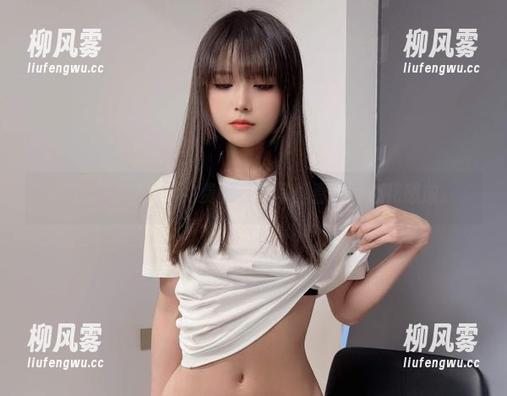 布丁大法出手，免费的丝袜写真看得我心花怒放。