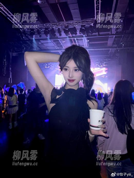 观看怡子yiii制服照片，我认识到一件事：超能引发审美冲突的状态！