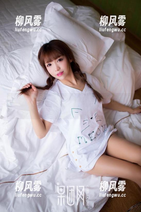 果团网 - 黑白之谜：爱丽莎LISA在原图合集里等着我翻阅