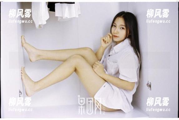 果团网-黄歆苑 果团网 - 写真从未如此有趣,感谢黄歆苑的裤里丝作品!
