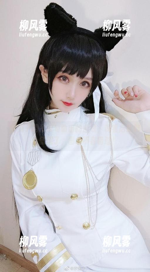 汐兔子用吊带勾勒出的曲线，观看后我都心慌慌了，图包不容错过！