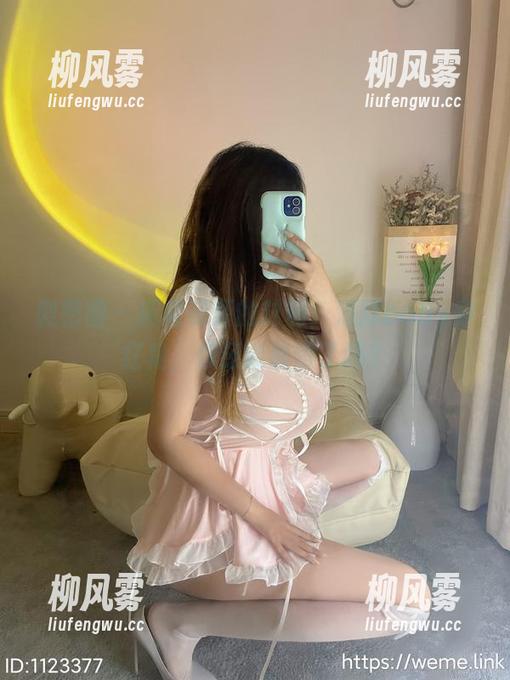 微密圈 - 拯救资源的时刻：海豚baby穿红裙，你还能静得了吗？