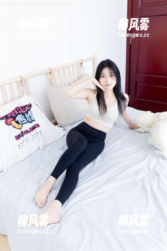 物恋传媒-菜菜 物恋传媒 - 菜菜的纯白气息——没想到原图隐形的美,值得下载吗?