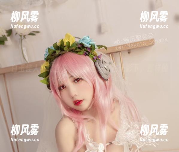 白玉佳人写真合集，猫田圣奈奈在光影下，那样的皎洁让人忍不住多捕捉一瞬。