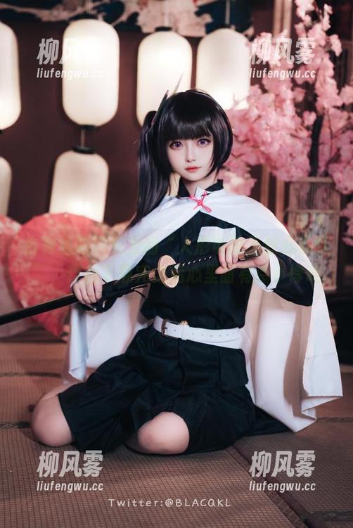 白莉爱吃巧克力的“人形电脑天使心小叽”，作品下载完之后心里面有点小悸动