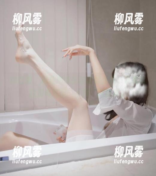 微密圈 - 抓住禅院熏的灰丝合集，下载就能拥有这份‘不羁’的韵味。