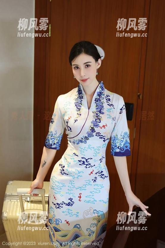 秀人网 - 这组“小逗逗棉袜美图”，居然有了壁纸新定义