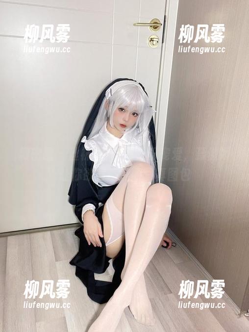 微密圈 - 丝袜玉足VS万千宠爱，聂傲娇让你欲罢不能的写真图包