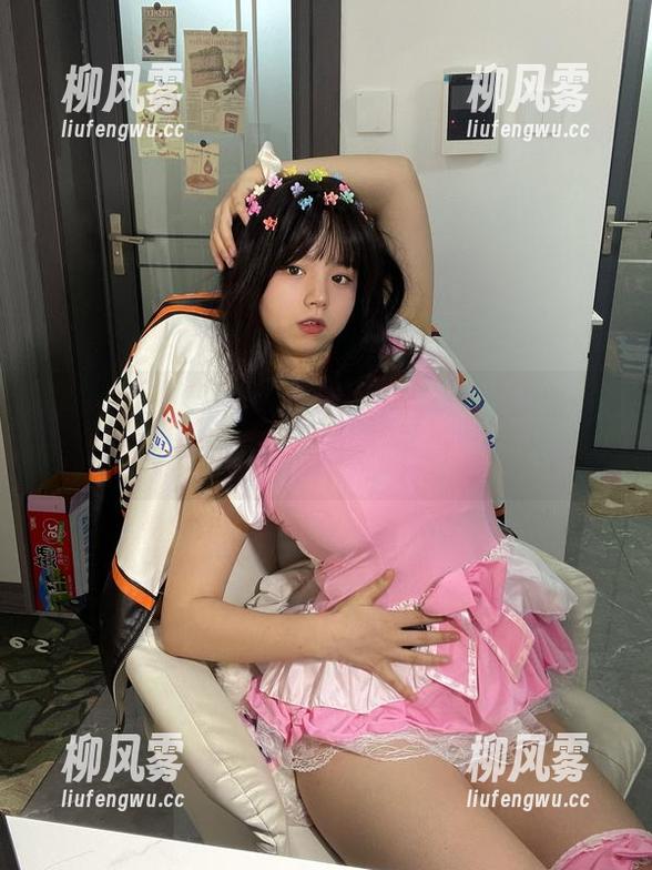 微密圈 - 定制图片里的pink和葱油饼er，我开始觉得她的美术细胞竟不容小觑！
