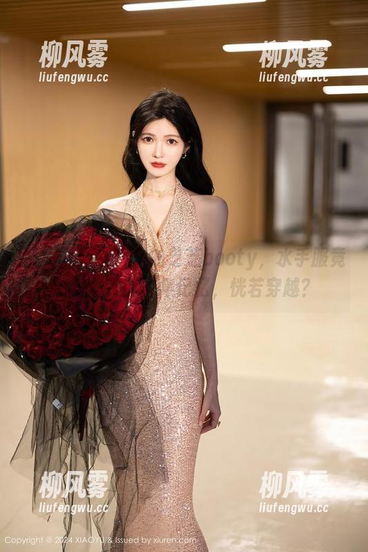 语画界 - 照片里的芝芝booty，水手服竟然勾起我的童年记忆，恍若穿越？