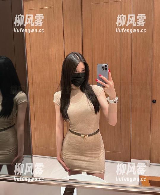 微密圈 - 一起看金希儿怼镜全集，果然镜子选择的是她这位横冲直撞的小姐姐