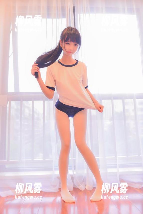 雪琪SAMA的照片：职场OL本里最具创意的cos大比拼