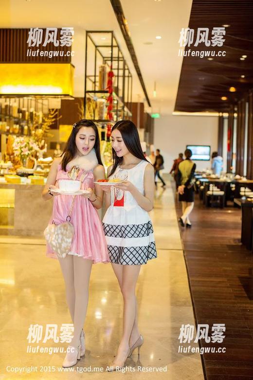 青豆客 - 下载施忆佳Kitty酱的镂空图集，心里那个小期待啊...