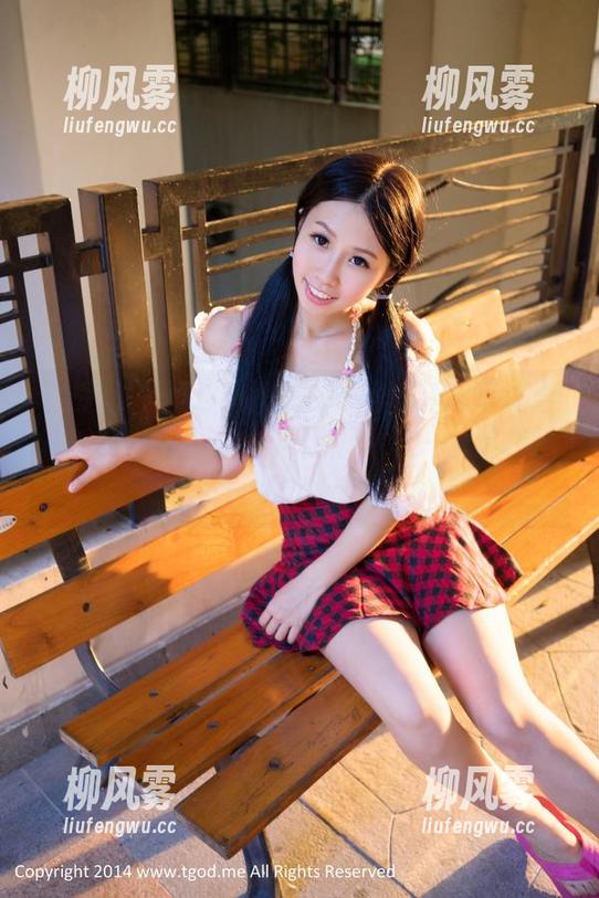 青豆客 - 面对绮里嘉ula的比基尼写真合集，我心中不禁一声感慨：这一季该换泳衣了！